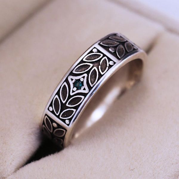 cute male small green crystal stone ring charm silver color wedding rings for men punk black enamel leaf engagement, Slivery;golden
cute male small green crystal stone ring charm silver color wedding rings for men punk black enamel leaf engagement, Slivery;golden