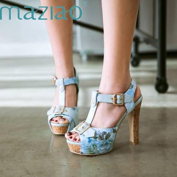 high heels shoes woman t-strap sandals buckle printing platform summer fashion party large size 32-46, Black
high heels shoes woman t-strap sandals buckle printing platform summer fashion party large size 32-46, Black