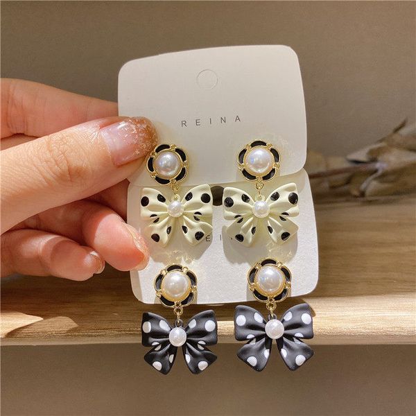luxury high sense earrings 2021 new minority earrings korea wave point bow earrings, Golden;silver
luxury high sense earrings 2021 new minority earrings korea wave point bow earrings, Golden;silver