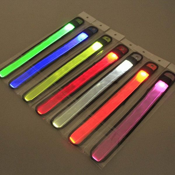 party decoration 300pcs/lot nylon led sports slap wrist strap bands wristband light flash bracelet glowing armband flare concert
party decoration 300pcs/lot nylon led sports slap wrist strap bands wristband light flash bracelet glowing armband flare concert