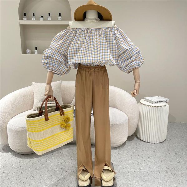 women's two piece pants niche design clothing 2021 boat neck ruffle off shoulder plaid shirt + high waist straight split set, White
women's two piece pants niche design clothing 2021 boat neck ruffle off shoulder plaid shirt + high waist straight split set, White