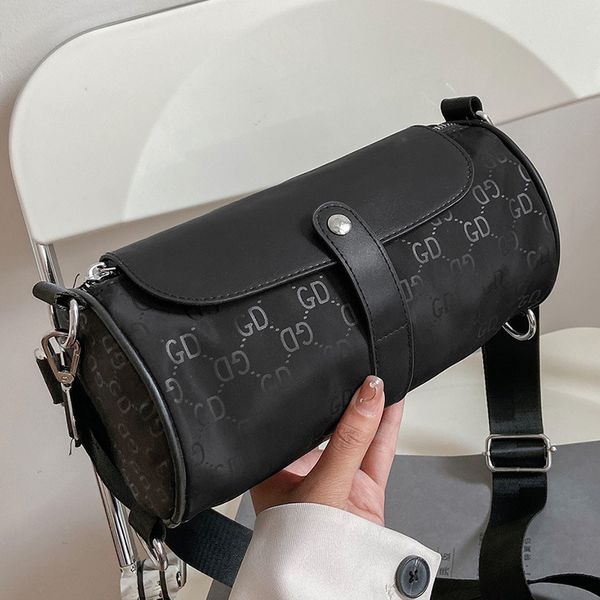 fashion cylinder bag women's new foreign style boston small couple personality one shoulder messenger bag
fashion cylinder bag women's new foreign style boston small couple personality one shoulder messenger bag