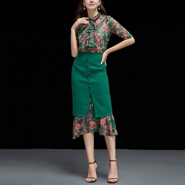 women summer elegant two piece set print chiifon blouse and slim bodycon patchwork skirt office work 2pcs suit 210407, White
women summer elegant two piece set print chiifon blouse and slim bodycon patchwork skirt office work 2pcs suit 210407, White