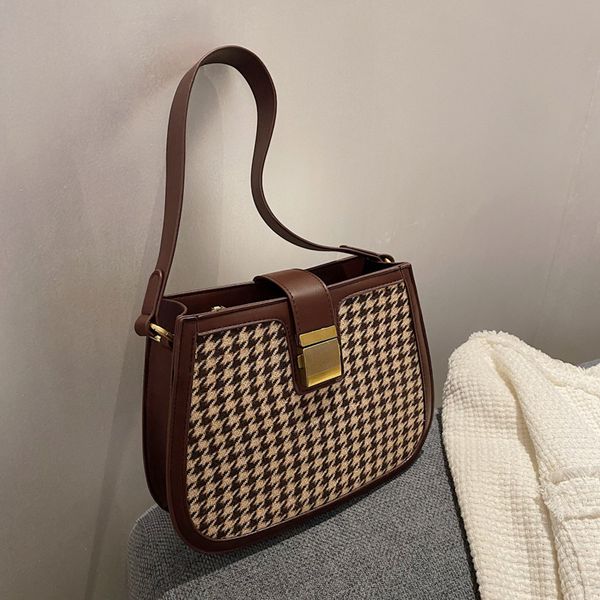 factory direct sale 75% off french minority texture women's 2021 autumn new thousand bird lattice armpit single shoulder messenger bags
factory direct sale 75% off french minority texture women's 2021 autumn new thousand bird lattice armpit single shoulder messenger bags