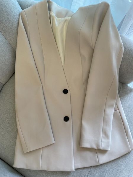 women's suits & blazers superaen 2021 autumn collarless suit jacket female solid simple retro full blazer women coats, White;black
women's suits & blazers superaen 2021 autumn collarless suit jacket female solid simple retro full blazer women coats, White;black