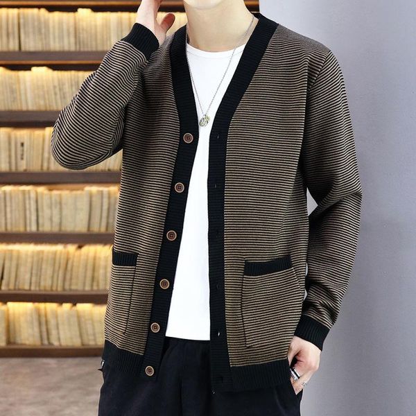 men's sweaters 2021 autumn and winter knitted cardigan sweater coat casual fashion personality, White;black
men's sweaters 2021 autumn and winter knitted cardigan sweater coat casual fashion personality, White;black
