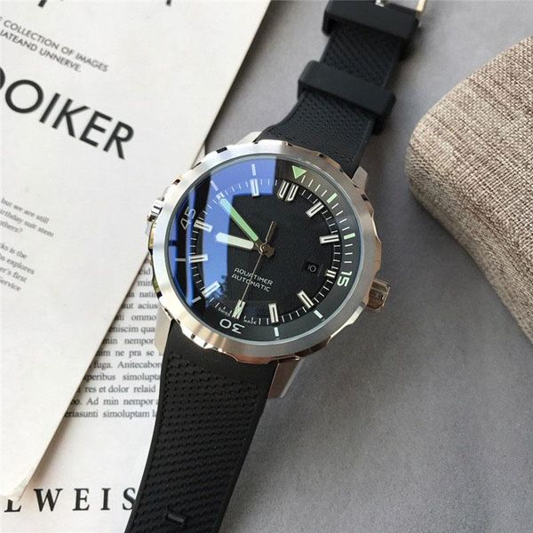 fashionable goods in european and american fashion new products mens casual luxury watch leather strap waterproof date fashion 42mm top, Slivery;brown
fashionable goods in european and american fashion new products mens casual luxury watch leather strap waterproof date fashion 42mm top, Slivery;brown
