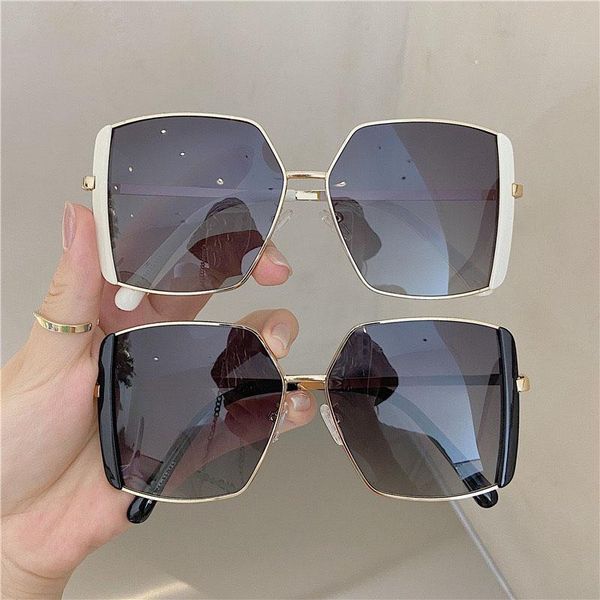 sunglasses women fashion square metal uv protection brand design luxury glasses 2021 outdoor street shooting, White;black
sunglasses women fashion square metal uv protection brand design luxury glasses 2021 outdoor street shooting, White;black