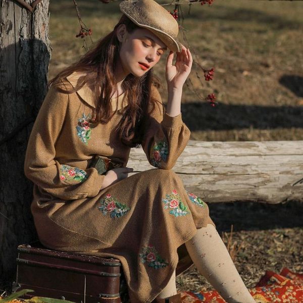 casual dresses lynette's chinoiserie autumn winter original design women mori girls england vintage rose embroidery knitted, Black;gray
casual dresses lynette's chinoiserie autumn winter original design women mori girls england vintage rose embroidery knitted, Black;gray