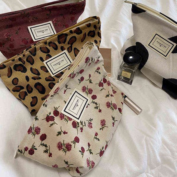 nxy cosmetic bags corduroy retro leopard print wash women travel pouch beauty storage cases make up organizer clutch 220302
nxy cosmetic bags corduroy retro leopard print wash women travel pouch beauty storage cases make up organizer clutch 220302