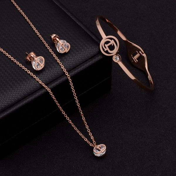 design jewelry set titanium steel rose gold zircon necklace bracelet fashion clavicle chain korean temperament non fading bracelet, White
design jewelry set titanium steel rose gold zircon necklace bracelet fashion clavicle chain korean temperament non fading bracelet, White