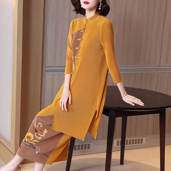 women's two piece pants early autumn fashion suit 2021 chinese style foreign printing red mother slim casual two-piece set, White
women's two piece pants early autumn fashion suit 2021 chinese style foreign printing red mother slim casual two-piece set, White