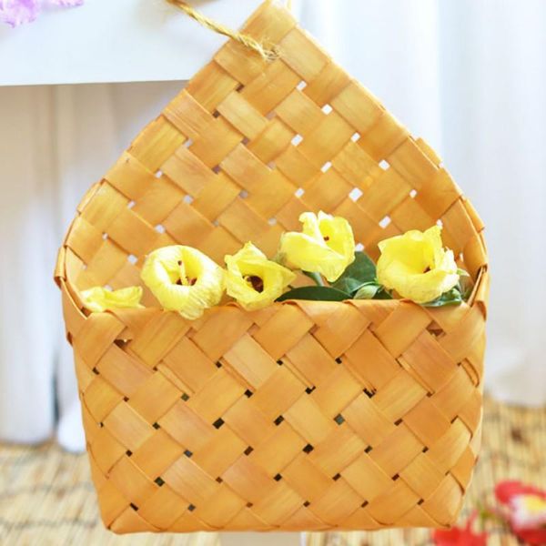wood chip hanging basket grocery storage hand holding flower rattan durable home supplies baskets
wood chip hanging basket grocery storage hand holding flower rattan durable home supplies baskets
