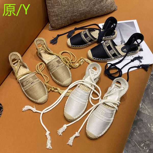 high version family 2021 new old flower letter embroidered fisherman's shoes flax back lace up flat bottomed baotou sandals, Black
high version family 2021 new old flower letter embroidered fisherman's shoes flax back lace up flat bottomed baotou sandals, Black