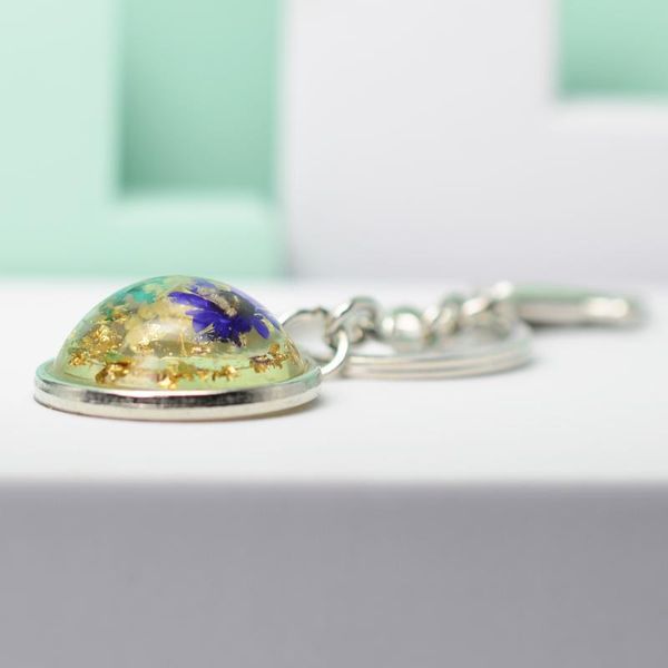keychains 2021 classical natural flowers handmade dried flower round keychain key chain pendants jewelry for women gifts souvenir, Silver
keychains 2021 classical natural flowers handmade dried flower round keychain key chain pendants jewelry for women gifts souvenir, Silver