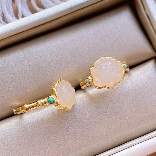 cluster rings silver inlaid natural hetian white chalcedony turquoise lotus flower niche craft charm women's opening adjustable ring, Golden;silver
cluster rings silver inlaid natural hetian white chalcedony turquoise lotus flower niche craft charm women's opening adjustable ring, Golden;silver