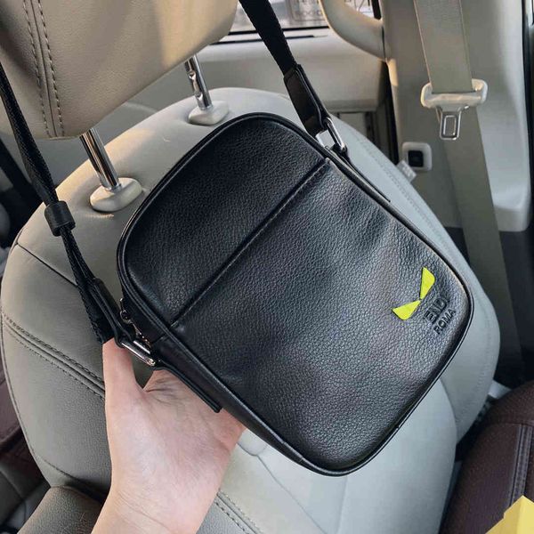2021 women handbags cowhide monster fluorescent yellow wire drawing metal i see you eye one shoulder messenger bag zmm
2021 women handbags cowhide monster fluorescent yellow wire drawing metal i see you eye one shoulder messenger bag zmm