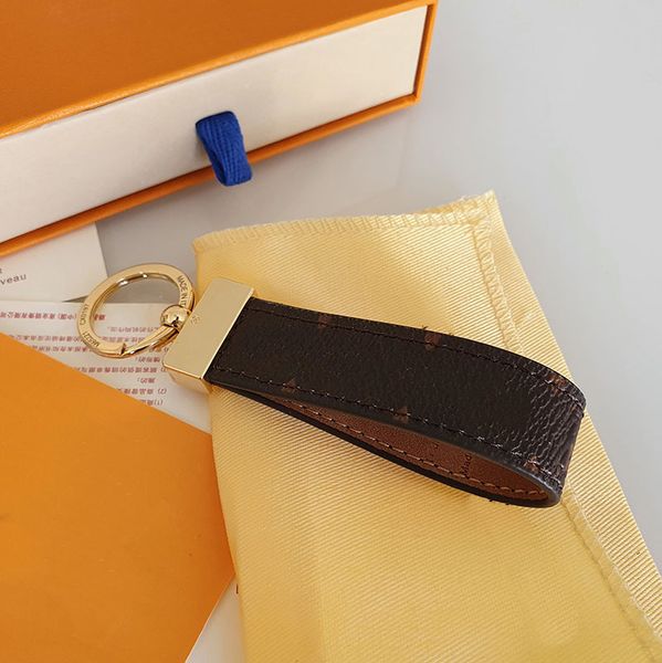 brand designers leather keychain for man and women car bag keychains with gift box fast ship, Silver
brand designers leather keychain for man and women car bag keychains with gift box fast ship, Silver