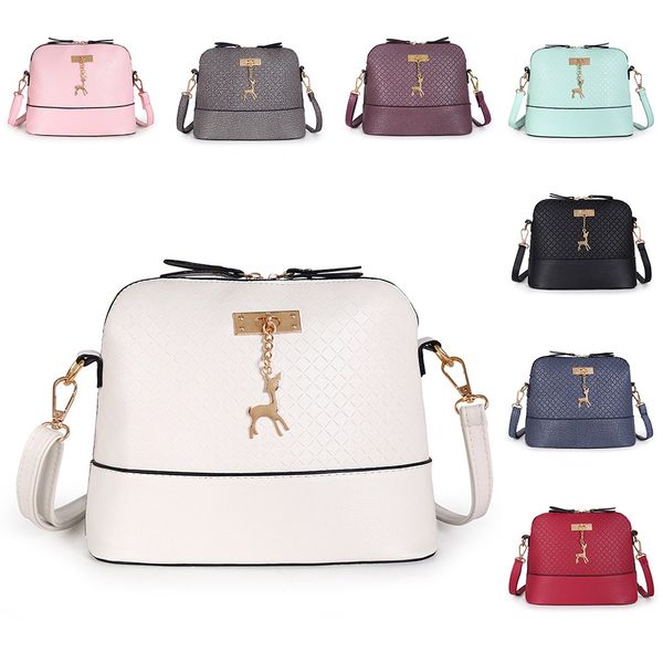 2021 new fashion female dinner bag designer wide band shoulder messenger bag fashion all-match mini square bag cinderella princess
2021 new fashion female dinner bag designer wide band shoulder messenger bag fashion all-match mini square bag cinderella princess