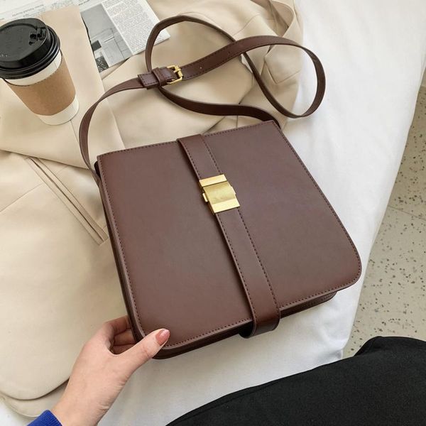 shoulder bags vintage square bucket bag 2021 fashion pu leather women's designer handbag capacity messenger
shoulder bags vintage square bucket bag 2021 fashion pu leather women's designer handbag capacity messenger