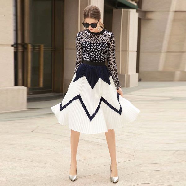 dress designer spring summer chic women embroidery print pattern short sleeve silk dress casual sundress, Black;gray
dress designer spring summer chic women embroidery print pattern short sleeve silk dress casual sundress, Black;gray