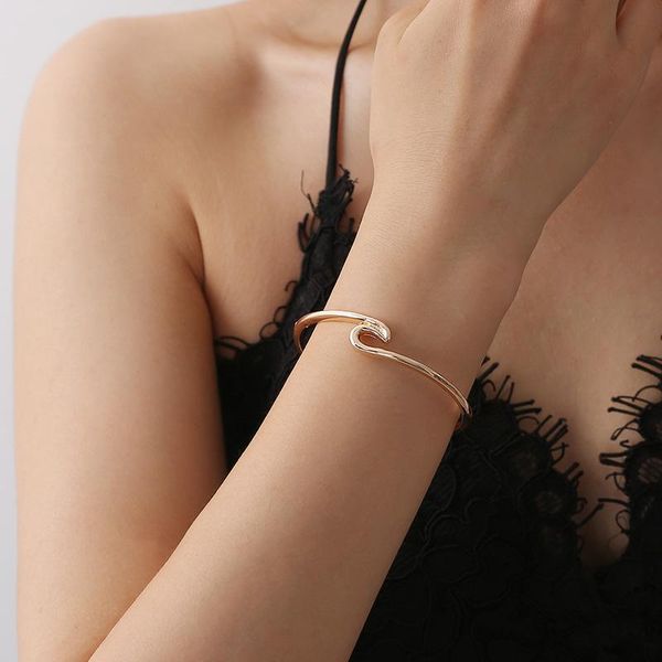 fashion wave open bangle bracelet for women girls simple punk 3 colors rose gold cuff charm bracelets pulseiras jewelry, Black
fashion wave open bangle bracelet for women girls simple punk 3 colors rose gold cuff charm bracelets pulseiras jewelry, Black