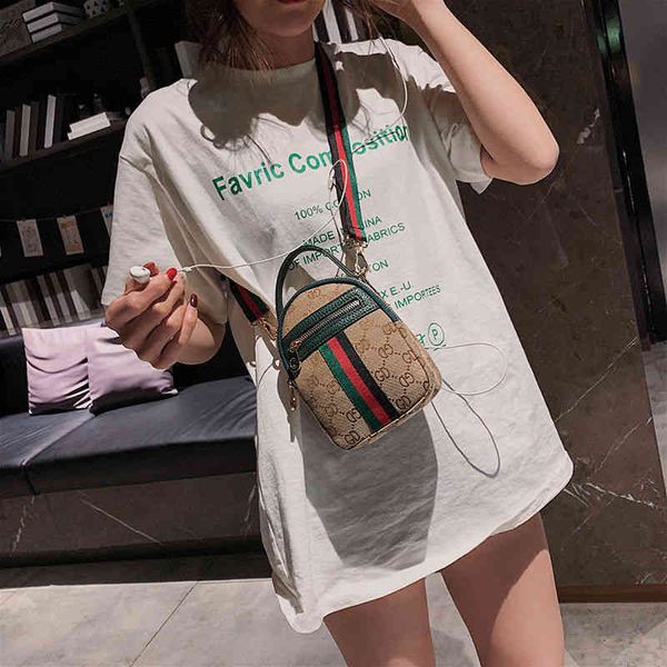 2022 factory wholesale female net red same korean versatile messenger bag fashion canvas broadband mobile phone bag
2022 factory wholesale female net red same korean versatile messenger bag fashion canvas broadband mobile phone bag