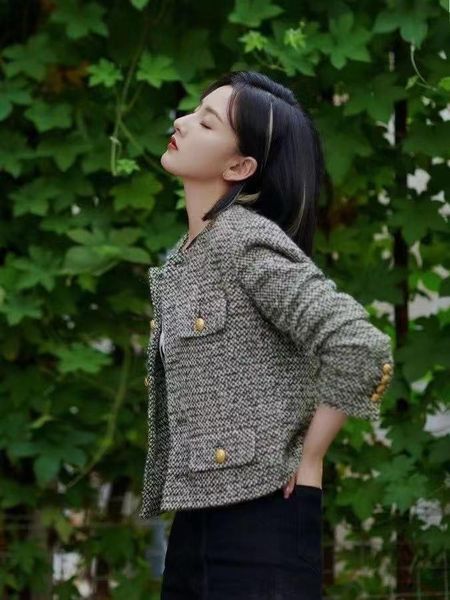 women's wool & blends fashion tweed short jacket women 2021 early autumn round neck, Black
women's wool & blends fashion tweed short jacket women 2021 early autumn round neck, Black