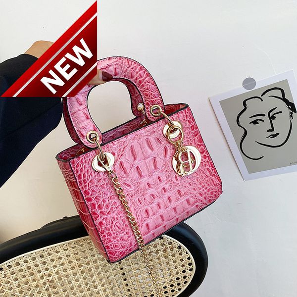bag 2022 new crocodile pattern simple and fashionable one shoulder messenger portable women's diana small square
bag 2022 new crocodile pattern simple and fashionable one shoulder messenger portable women's diana small square
