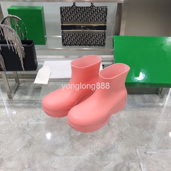boots autumn korean version rubber candy color jelly round head light one foot rain boots short tube fashion, Black
boots autumn korean version rubber candy color jelly round head light one foot rain boots short tube fashion, Black