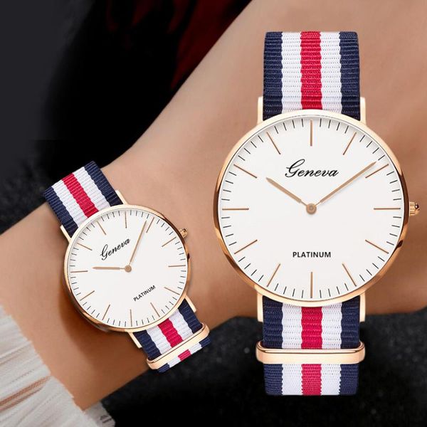 wristwatches 2021 neue mode uhr frauen casual nylon strap einfache zifferblaliebhaber uhren quarz studenten handgelenk, Slivery;brown 
wristwatches 2021 neue mode uhr frauen casual nylon strap einfache zifferblaliebhaber uhren quarz studenten handgelenk, Slivery;brown