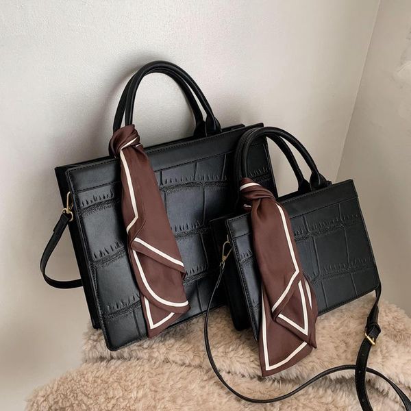 evening bags large capacity bag women's 2021 autumn wnter fashion messenger versatile stone pattern portable tot
evening bags large capacity bag women's 2021 autumn wnter fashion messenger versatile stone pattern portable tot