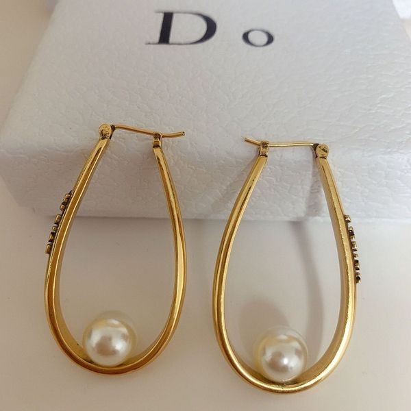 designer jewelry 2021 new egg shaped letter pearl brass 925 silver needle earrings female 0v73, Golden
designer jewelry 2021 new egg shaped letter pearl brass 925 silver needle earrings female 0v73, Golden