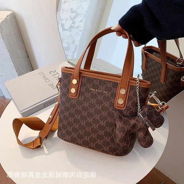 letter single female 2020 trendy handbag printed bag puppy fashion all-match new pendant shoulder diagonal dsnxq
letter single female 2020 trendy handbag printed bag puppy fashion all-match new pendant shoulder diagonal dsnxq