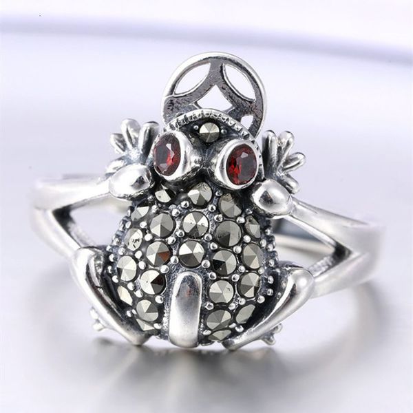 gold s925 inlaid female toad diao index finger mouth copper money silver ring movable
gold s925 inlaid female toad diao index finger mouth copper money silver ring movable