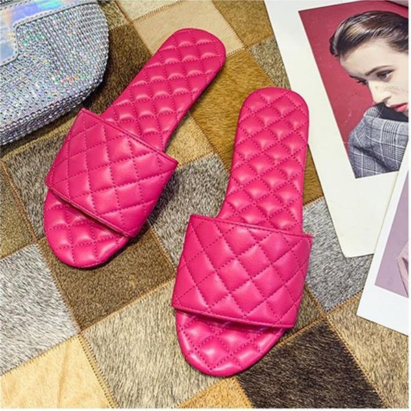 fashion outdoor women slippers summer korean wild simple diamond female sell platform beach slides wholesale 5655, Black
fashion outdoor women slippers summer korean wild simple diamond female sell platform beach slides wholesale 5655, Black