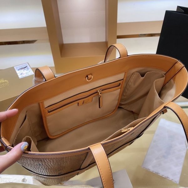 30cm*22cm totes bag luxury shoulder bagss chain handbag designer womens classic cross body belt purse sacoche crossbody clutch shopping slin
30cm*22cm totes bag luxury shoulder bagss chain handbag designer womens classic cross body belt purse sacoche crossbody clutch shopping slin