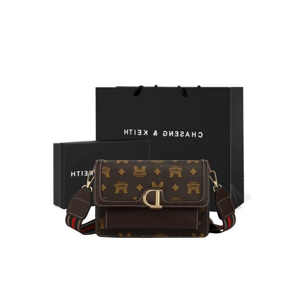 versatile 2021 fashion small women's net red wide strap single shoulder messenger bag
versatile 2021 fashion small women's net red wide strap single shoulder messenger bag