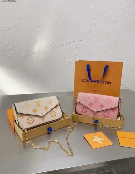 2021 brand designer wallets womens and men purse wallet card holder clutch bag for ladies long hand purses drop woman's hands bags tags, Red;black
2021 brand designer wallets womens and men purse wallet card holder clutch bag for ladies long hand purses drop woman's hands bags tags, Red;black