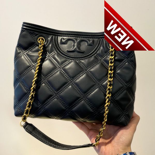 tb new female xiaoxiangfeng one shoulder portable shopping fleming lingge chain bag sheepskin tote
tb new female xiaoxiangfeng one shoulder portable shopping fleming lingge chain bag sheepskin tote