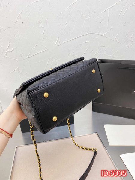 women's new classic fashion luxury designer brand handle caviar cowhide leather golden hardware shoulder cross-body handbag 60
women's new classic fashion luxury designer brand handle caviar cowhide leather golden hardware shoulder cross-body handbag 60