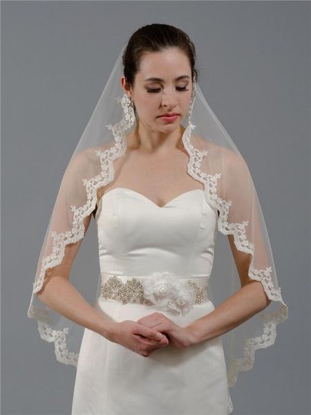 bridal veils short tulle wedding lace edge fingertip length white ivory veil bride for mariage accessories, Black
bridal veils short tulle wedding lace edge fingertip length white ivory veil bride for mariage accessories, Black