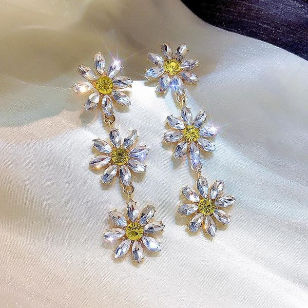 gold color luxury statement dangle earring crystal long daisy flowers earrings for women fashion jewelry female party earing & chandelier, Silver
gold color luxury statement dangle earring crystal long daisy flowers earrings for women fashion jewelry female party earing & chandelier, Silver