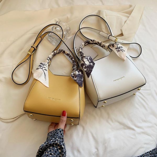 evening bags brand original design fashion bag 2021 style wild simple shoulder messenger bucket 2 in 11
evening bags brand original design fashion bag 2021 style wild simple shoulder messenger bucket 2 in 11