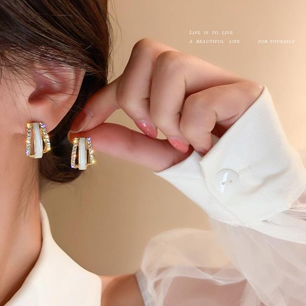 hoop & huggie 925 silver needle korean version cool wind design geometric diamond dripping oil simple and versatile ear ring female, Golden;silver
hoop & huggie 925 silver needle korean version cool wind design geometric diamond dripping oil simple and versatile ear ring female, Golden;silver