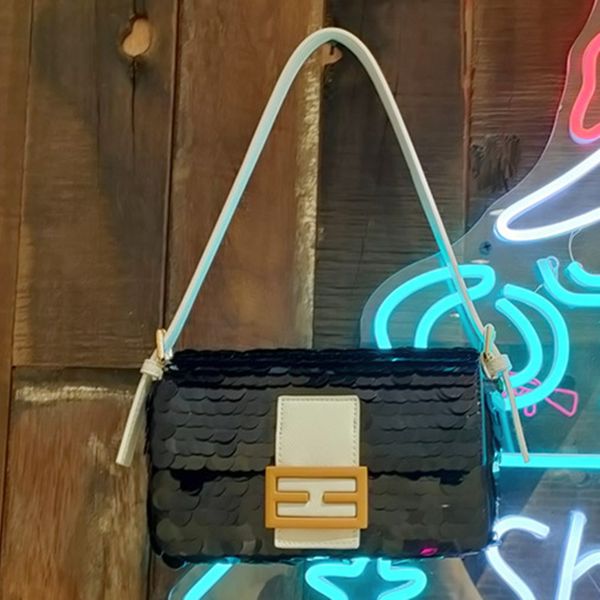 designers s net red beaded stick fashion pink sequin small square bag women's one shoulder diagonal handbag li designers handbag wan
designers s net red beaded stick fashion pink sequin small square bag women's one shoulder diagonal handbag li designers handbag wan