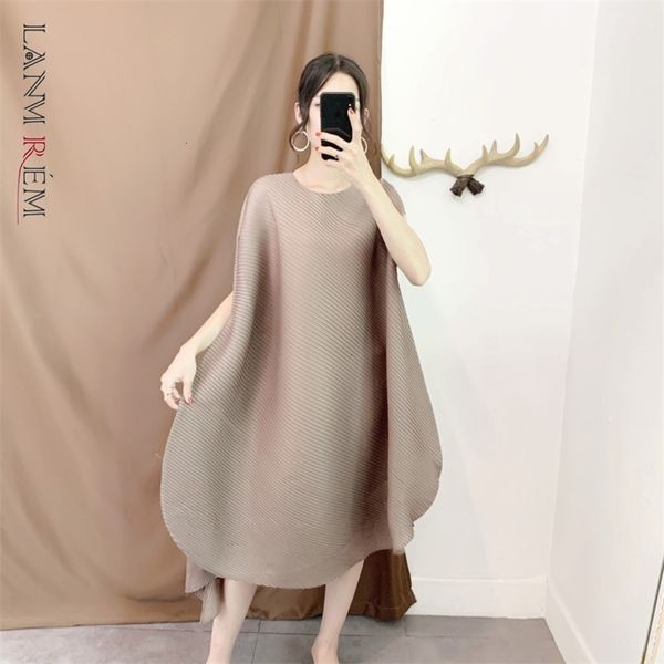 spring pattern fashion short sleeve pleated round collar solid color vintage mid-calf length loose dress at138 210526, Black;gray
spring pattern fashion short sleeve pleated round collar solid color vintage mid-calf length loose dress at138 210526, Black;gray