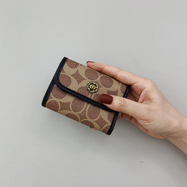 70% off luxury design handbag new mini simple large capacity short card bag wallet for women 2021 n2zx, Red;black
70% off luxury design handbag new mini simple large capacity short card bag wallet for women 2021 n2zx, Red;black