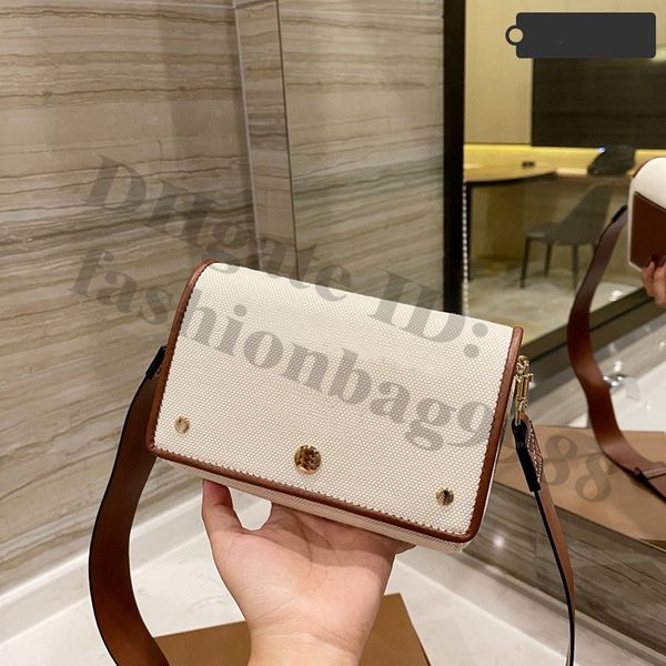 luxury design white shoulder cross body hand bags summer girls young women ladies small handbags crossbody flap mini bag famous brand woman
luxury design white shoulder cross body hand bags summer girls young women ladies small handbags crossbody flap mini bag famous brand woman