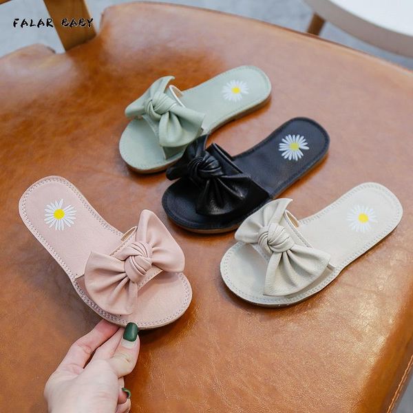 girls bowtie slippers 2021 fashion spring summer kids pu flowers princess indoor home shoes sandal outside girl shoe slipper, Black;grey
girls bowtie slippers 2021 fashion spring summer kids pu flowers princess indoor home shoes sandal outside girl shoe slipper, Black;grey
